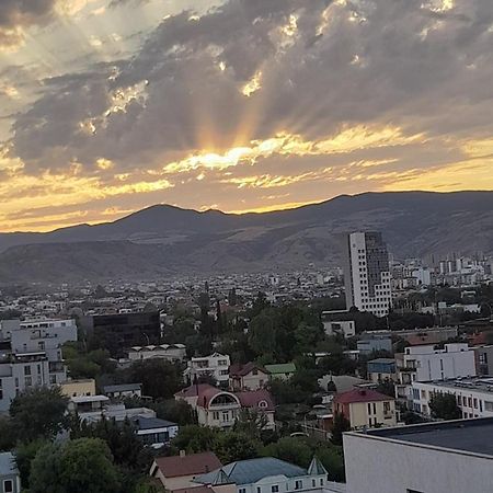 Квартира Тбилиси Экстерьер фото