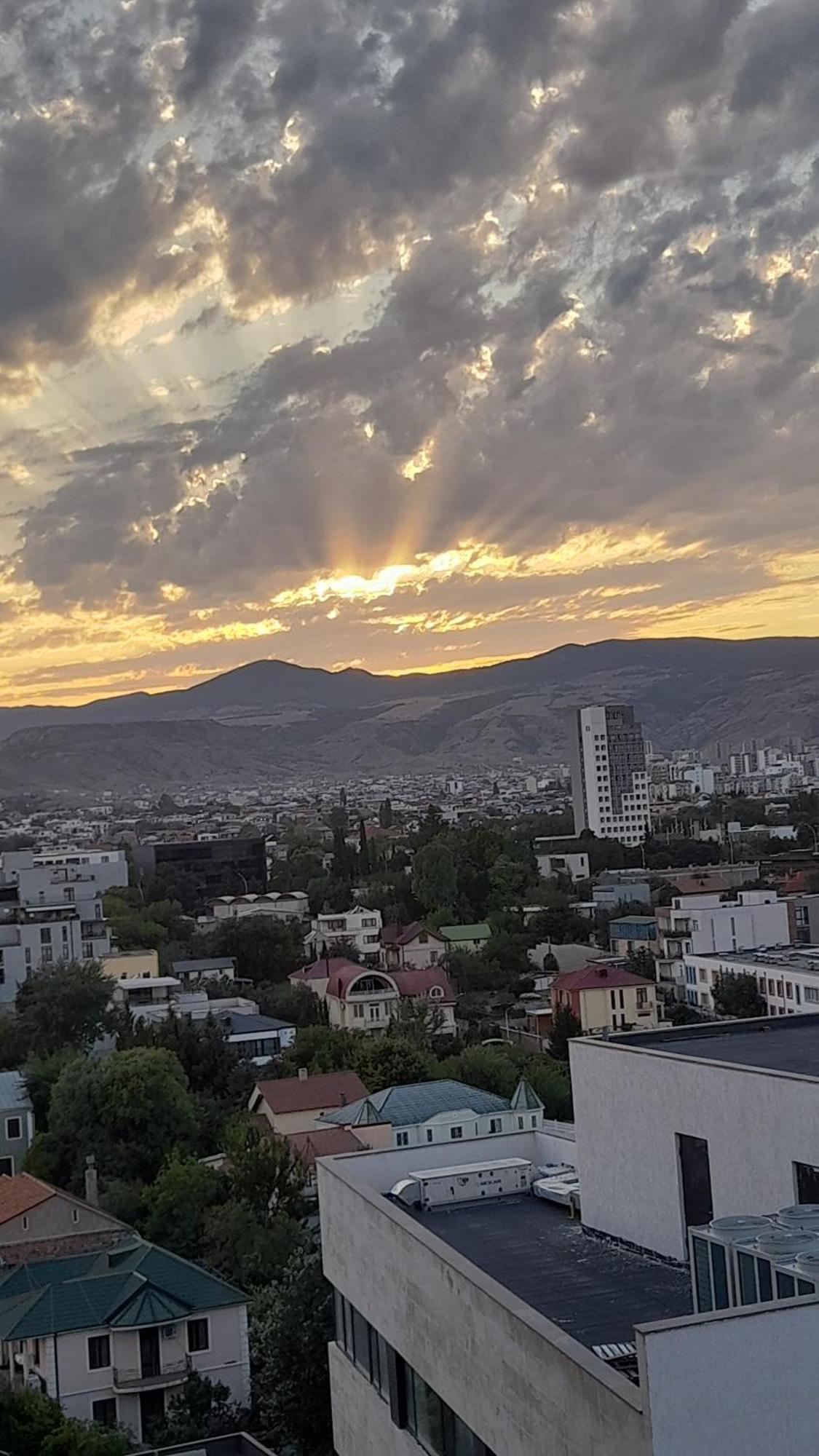 Квартира Тбилиси Экстерьер фото